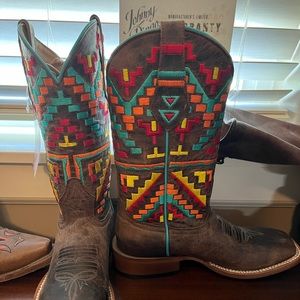 JOHNNY RINGO Size 6.5 square toe cowboy boots